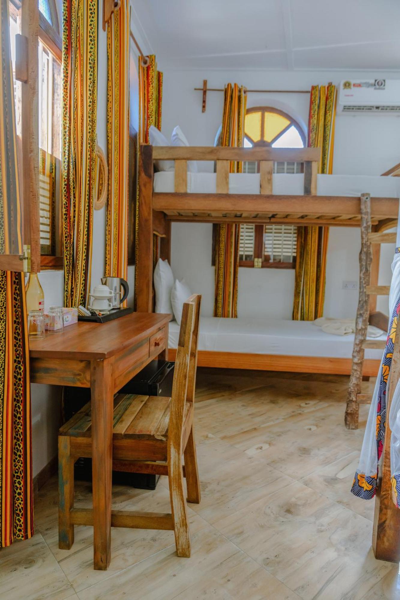 Shoki Shoki Hotel Stone Town Zanzibar Esterno foto