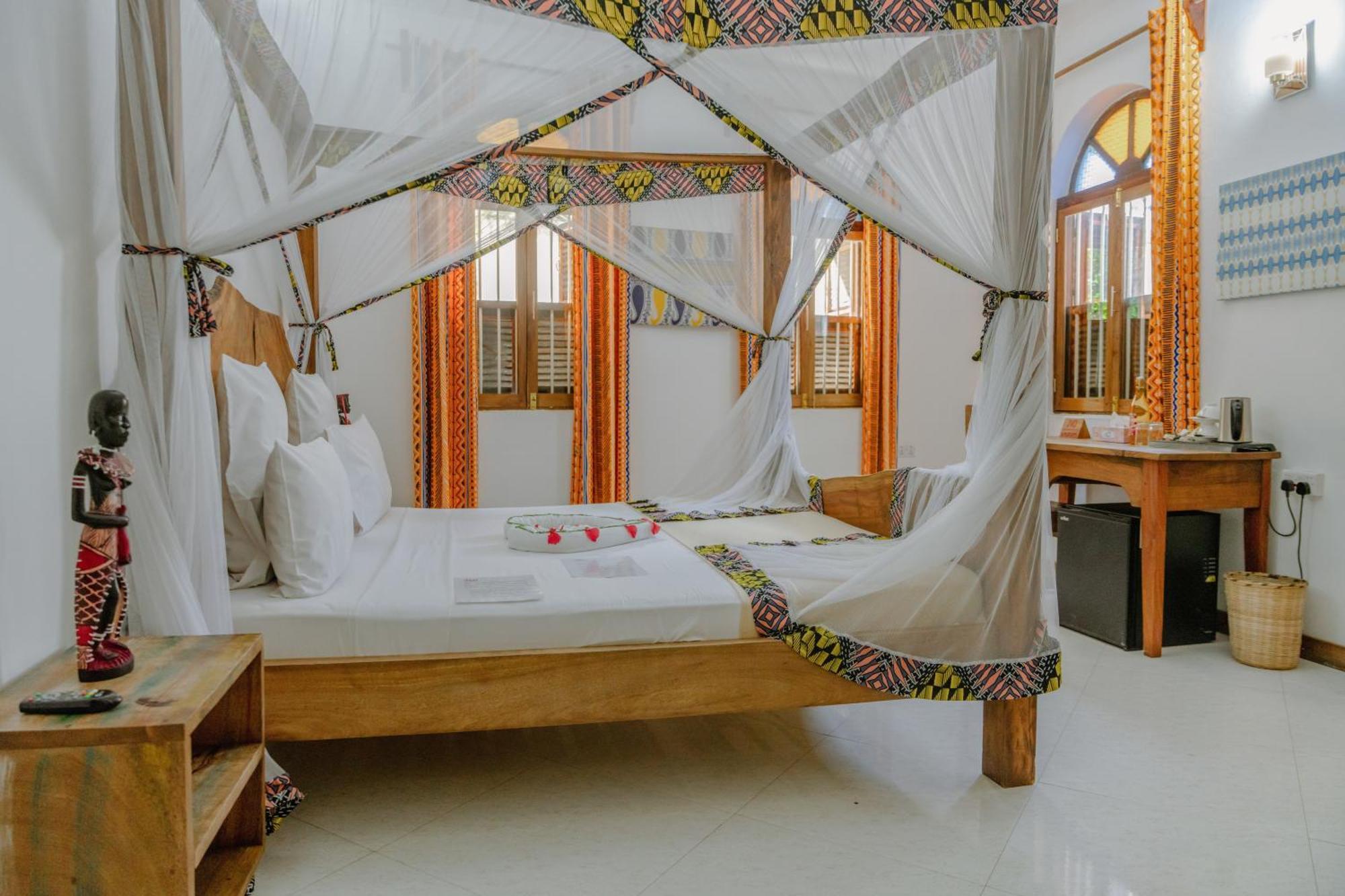 Shoki Shoki Hotel Stone Town Zanzibar Esterno foto