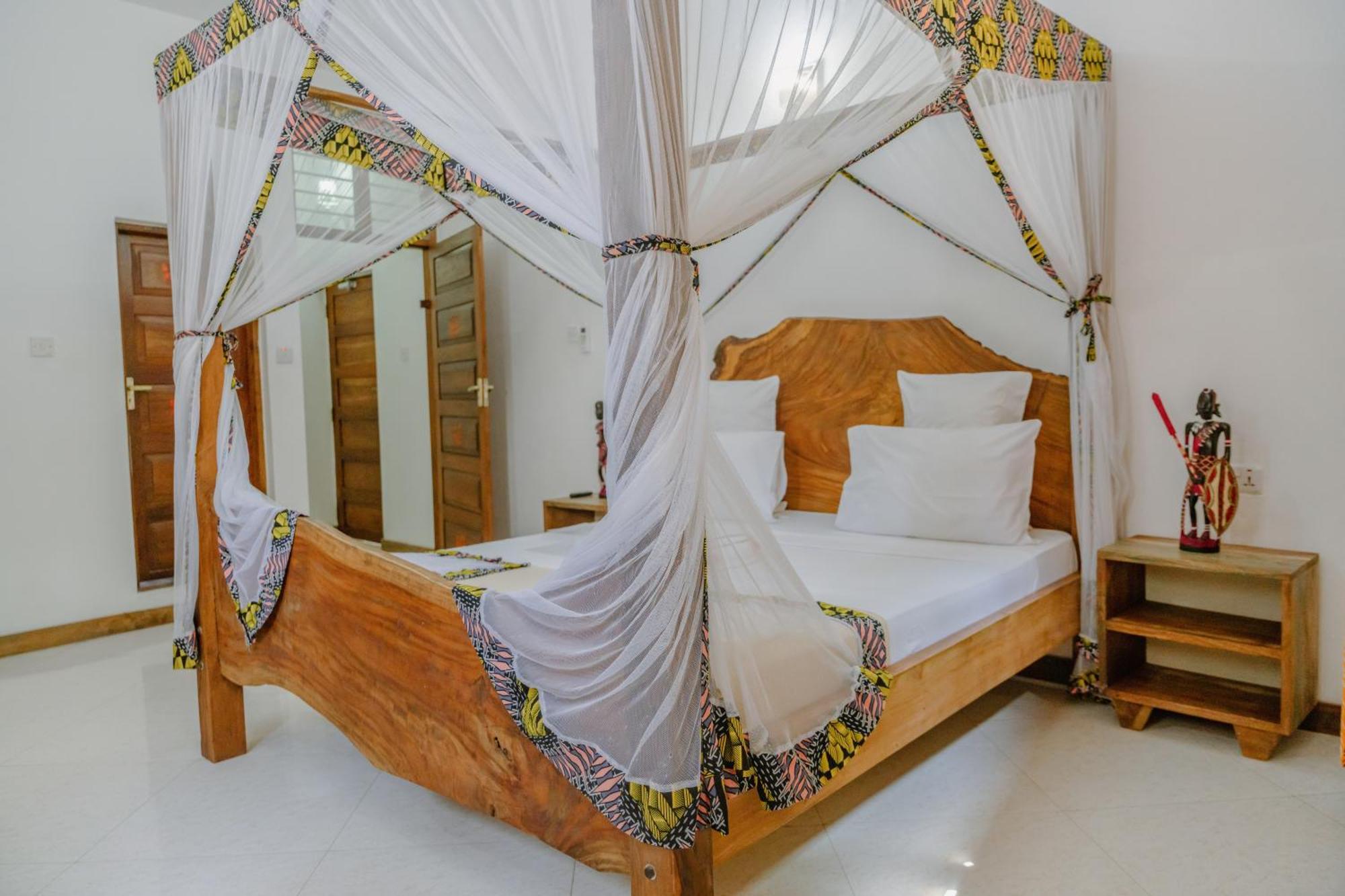 Shoki Shoki Hotel Stone Town Zanzibar Esterno foto